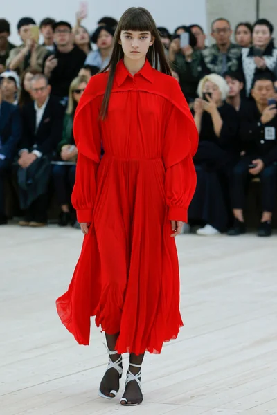 Look 24
